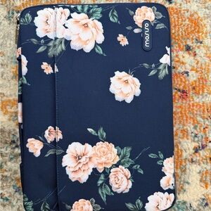 Floral Tablet Sleeve - Navy Blue